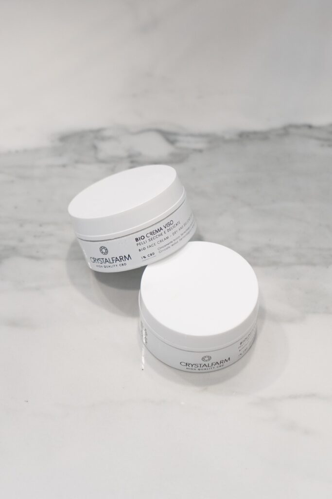 proprieta terapeutiche cosmetici cbd proprietà terapeutiche creme cbd